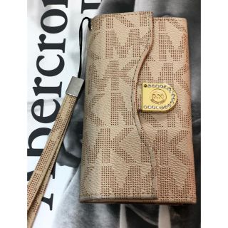 マイケルコース(Michael Kors)の手帳型iPhoneケース(iPhoneケース)