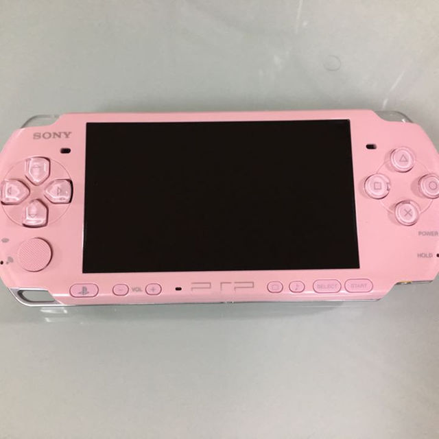PlayStation Portable(プレイステーションポータブル)の松ぼっくり様 専用 ブロッサムピンク バリューパックとパールホワイト エンタメ/ホビーのゲームソフト/ゲーム機本体(携帯用ゲーム機本体)の商品写真