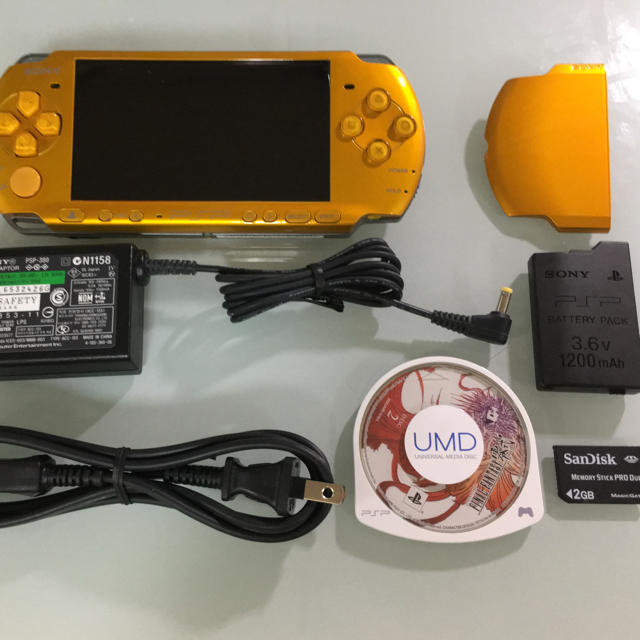 ゲームソフト/ゲーム機本体PSP-3000 ブライトイエロー