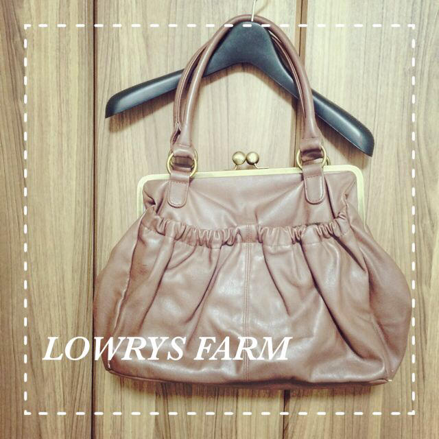 LEPSIM LOWRYS FARM(レプシィムローリーズファーム)のLOWRYS FARM＊ブラウンバッグ レディースのバッグ(ハンドバッグ)の商品写真