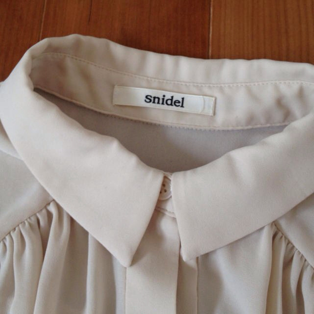 SNIDEL(スナイデル)の値下げ！snidel ブラウス レディースのトップス(シャツ/ブラウス(長袖/七分))の商品写真