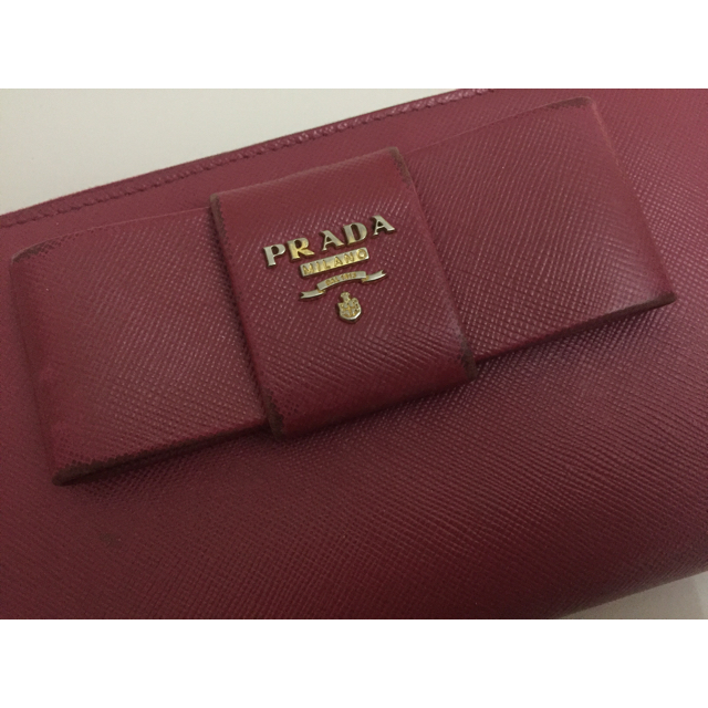 PRADA(プラダ)のプラダ PRADA サフィアーノ お財布 リボン メンズのファッション小物(長財布)の商品写真