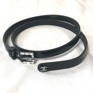 シャネル(CHANEL)のCHANEL シャネル★ほぼ新品 ココマーク ラインストーン エナメル ベルト(ベルト)