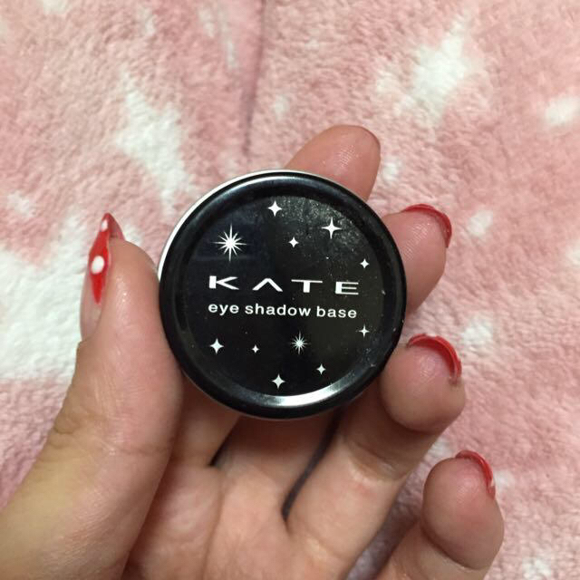 KATE(ケイト)の値下げKATE アイシャドウプライマー コスメ/美容のベースメイク/化粧品(その他)の商品写真