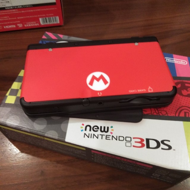 【美品・ソフト付】newニンテンドー３ＤＳ本体 2