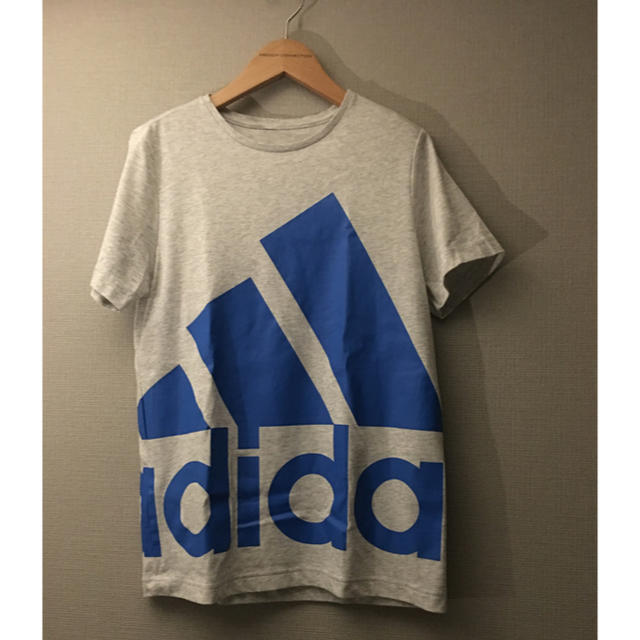 adidas(アディダス)のadidas Tシャツ キッズ  手続中 キッズ/ベビー/マタニティのキッズ服男の子用(90cm~)(Tシャツ/カットソー)の商品写真