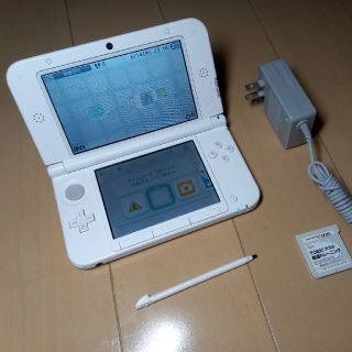 ニンテンドー3DS(ニンテンドー3DS)のニンテンドー3DS LL 本体　ホワイト　(携帯用ゲーム機本体)