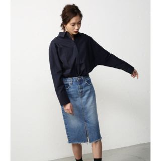 アズールバイマウジー(AZUL by moussy)のアズールバイマウジー フロントスリット デニムスカート (ひざ丈スカート)