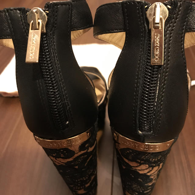 JIMMY CHOO(ジミーチュウ)のジミーチュウサンダル レディースの靴/シューズ(サンダル)の商品写真