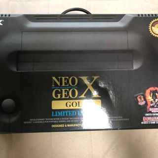 ネオジオ(NEOGEO)の【未使用】ネオジオX ＮＥＯＧＥＯ　Ｘ　ＧＯＬＤ　ＬＩＭＩＴＥＤ　ＥＤＩＴＩＯＮ(家庭用ゲーム機本体)