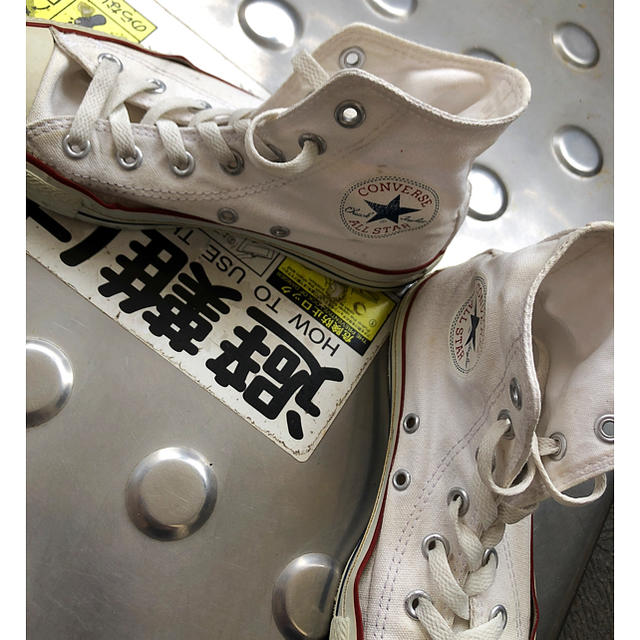 CONVERSE(コンバース)のコンバースホワイトスニーカー 23.5 ハイカット 白 レディースの靴/シューズ(スニーカー)の商品写真