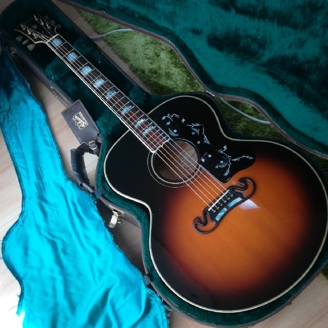Gibson(ギブソン)の特価！Gibson J-200 1993年！良く鳴ります！ 楽器のギター(アコースティックギター)の商品写真