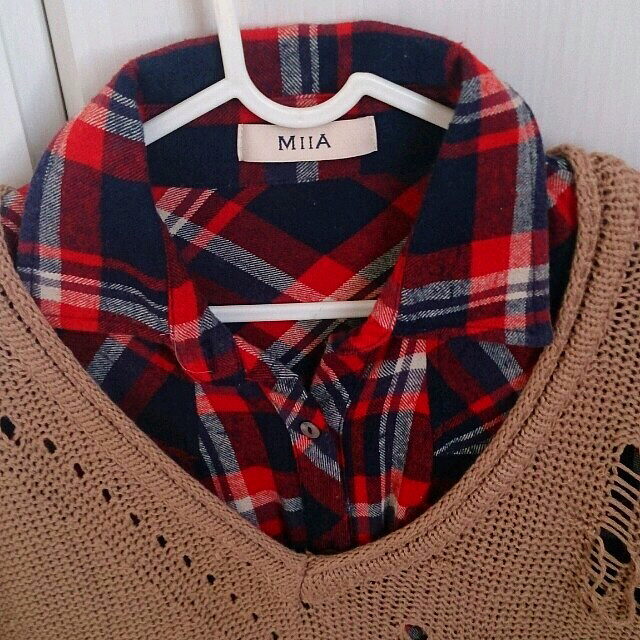 MIIA(ミーア)のMIIA/チェックシャツ×ニット レディースのトップス(ニット/セーター)の商品写真