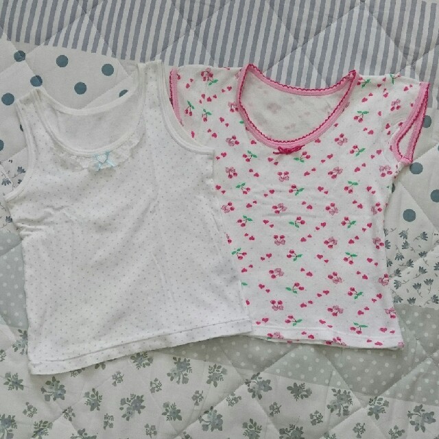 しまむら(シマムラ)の女児 肌着 2枚セット 100 キッズ/ベビー/マタニティのキッズ服女の子用(90cm~)(下着)の商品写真