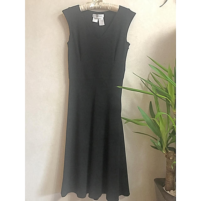 Max Mara - ルキ様 専用MaxMara白タグ 黒ワンピース・ラメストール