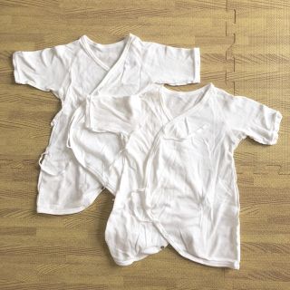 アカチャンホンポ(アカチャンホンポ)の新生児 コンビ肌着 ２枚セット(肌着/下着)