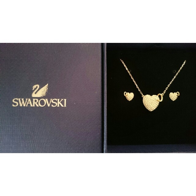 SWAROVSKI(スワロフスキー)のスワロフスキー ハートネックレス＆ピアスセット レディースのアクセサリー(ネックレス)の商品写真