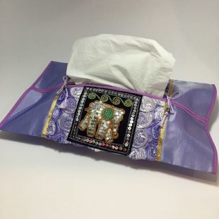 新品!タイの刺繍入り&スパンコール付きアジアンティッシュカバー