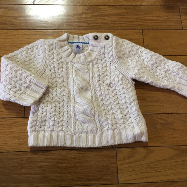 PETIT BATEAU(プチバトー)のプチバトー ニットのトップス キッズ/ベビー/マタニティのベビー服(~85cm)(トレーナー)の商品写真