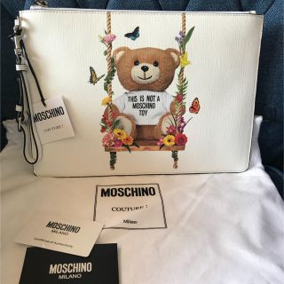 モスキーノ(MOSCHINO)のやま様専用☆MOSCHINO クラッチバッグ L(クラッチバッグ)