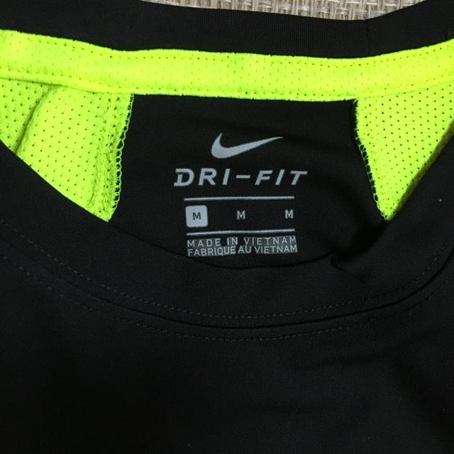 NIKE(ナイキ)のNIKE tシャツ スポーツ/アウトドアのテニス(ウェア)の商品写真