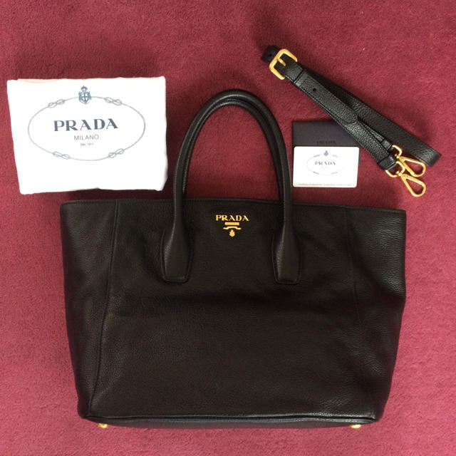 ✨極美品✨PRADA 肩掛け トートバッグ チャーム 自立  ブラック ナイロン