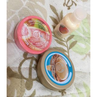 ザボディショップ(THE BODY SHOP)のボディショップ★ボディバター2個セット&ボディローション★ピンクグレープフルーツ(ボディローション/ミルク)