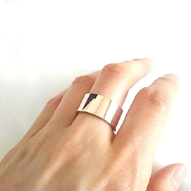 極太ゴールドリング メンズ レディース 10mm 指輪 ピンクゴールド シンプル メンズのアクセサリー(リング(指輪))の商品写真