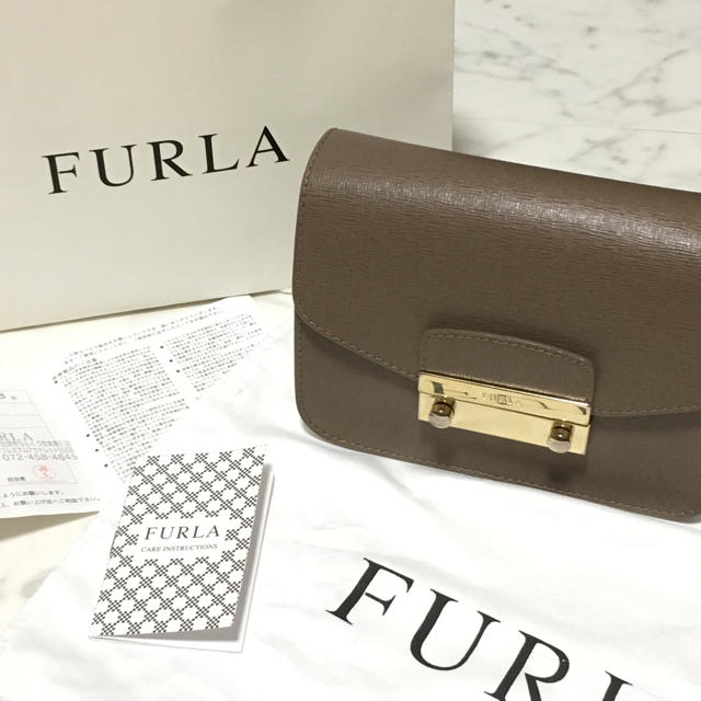 Furla(フルラ)のフルラ ジュリア スタッズ レディースのバッグ(ショルダーバッグ)の商品写真