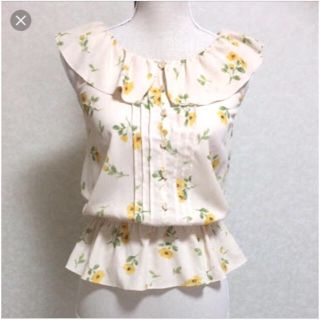 ジルバイジルスチュアート(JILL by JILLSTUART)のジル♡花柄ブラウス(シャツ/ブラウス(半袖/袖なし))