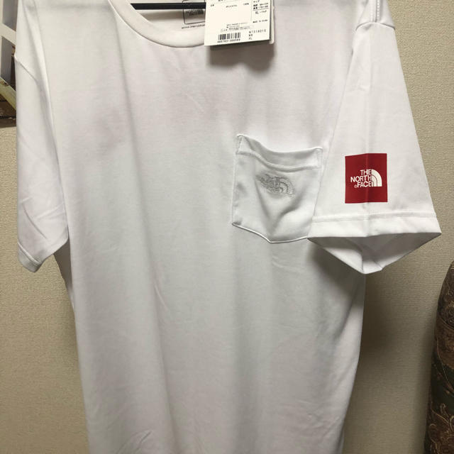 THE NORTH FACE(ザノースフェイス)のTHE NORTH FACE Tech Tee Tシャツ ペイズリー バンダナ メンズのトップス(Tシャツ/カットソー(半袖/袖なし))の商品写真