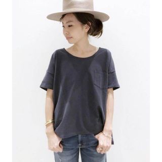 アパルトモンドゥーズィエムクラス(L'Appartement DEUXIEME CLASSE)のアパルトモン WIDE Ｔシャツ ネイビー(Tシャツ(半袖/袖なし))