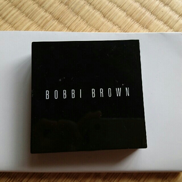 BOBBI BROWN(ボビイブラウン)のボビイブラウン コスメ/美容のベースメイク/化粧品(フェイスパウダー)の商品写真