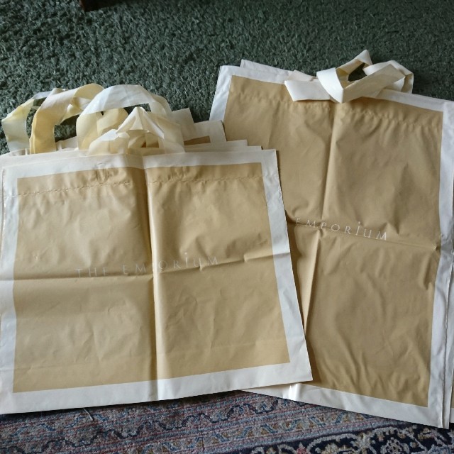 THE EMPORIUM(ジエンポリアム)のTHE EMPORIUM ショップ袋 ９枚セット レディースのバッグ(ショップ袋)の商品写真