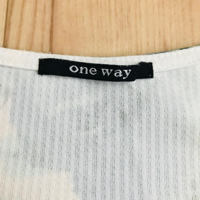 one*way(ワンウェイ)の【ai5027様専用】oneway トップス レディースのトップス(Tシャツ(半袖/袖なし))の商品写真