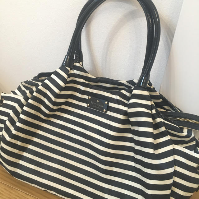 kate spade new york(ケイトスペードニューヨーク)のkate spade マザーズバック 外袋つき キッズ/ベビー/マタニティのマタニティ(マザーズバッグ)の商品写真