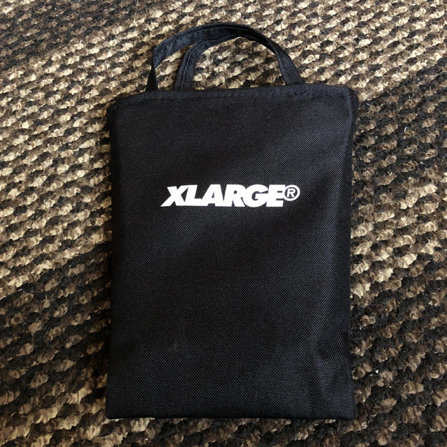 XLARGE(エクストララージ)の15日16日限定値下げです★XLARGE CHAIR 未使用品  スポーツ/アウトドアのアウトドア(テーブル/チェア)の商品写真