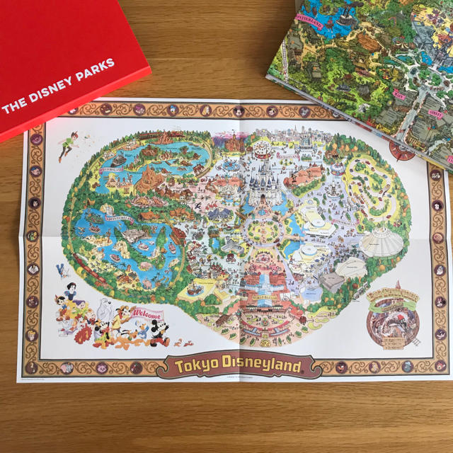 Disney(ディズニー)のたかし様専用です エンタメ/ホビーの本(地図/旅行ガイド)の商品写真