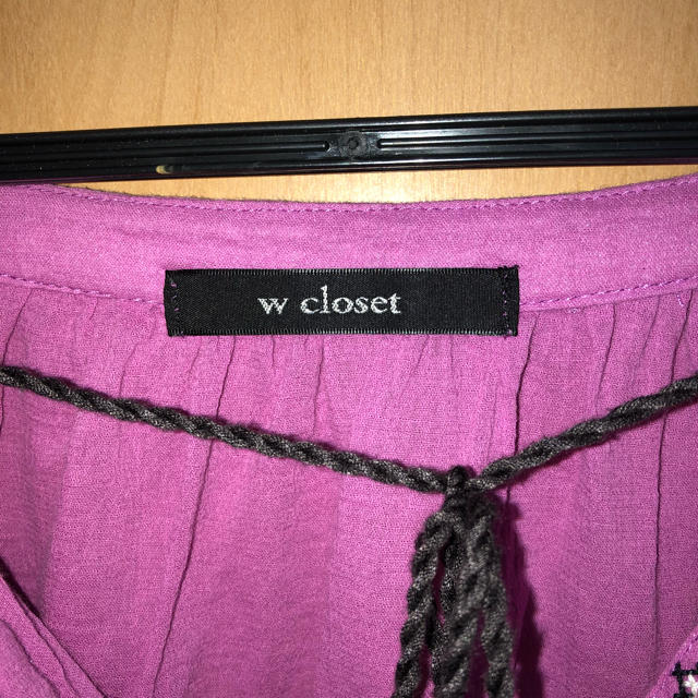 w closet(ダブルクローゼット)の刺繍ブラウス レディースのトップス(シャツ/ブラウス(半袖/袖なし))の商品写真