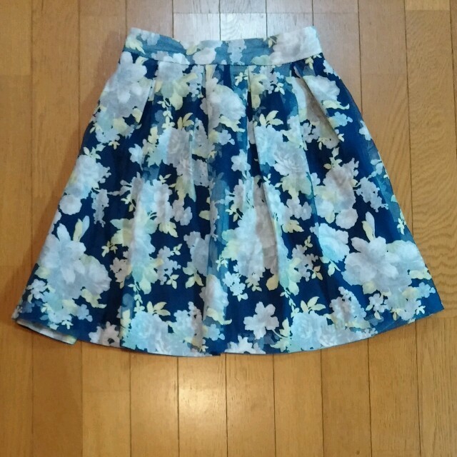 INGNI(イング)の新品 INGNI 花柄ﾌﾚｱｽｶｰﾄ レディースのスカート(ひざ丈スカート)の商品写真