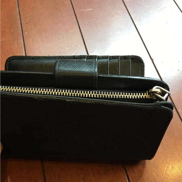PRADA(プラダ)の✨レアPRADA  刺繍ロゴ ジャンク二つ折り財布✨ レディースのファッション小物(財布)の商品写真