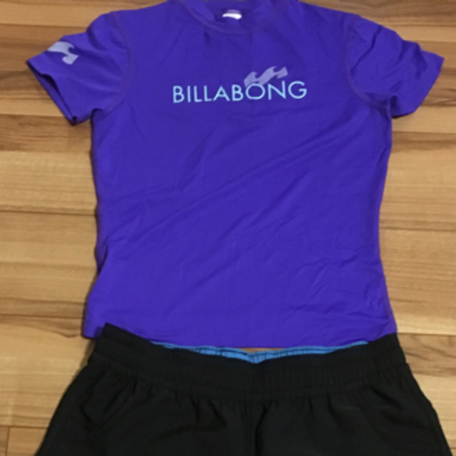 billabong(ビラボン)の美品☆ビラボン ラッシュガード レディースの水着/浴衣(水着)の商品写真