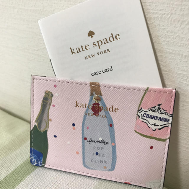 kate spade new york(ケイトスペードニューヨーク)の新品未使用 ケイトスペードニューヨーク カードホルダー レディースのファッション小物(パスケース/IDカードホルダー)の商品写真