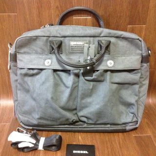 DIESEL(ビジネスバッグ)のフリマアイテム一覧 DIESEL(ビジネスバッグ)のフリマアイテム一覧