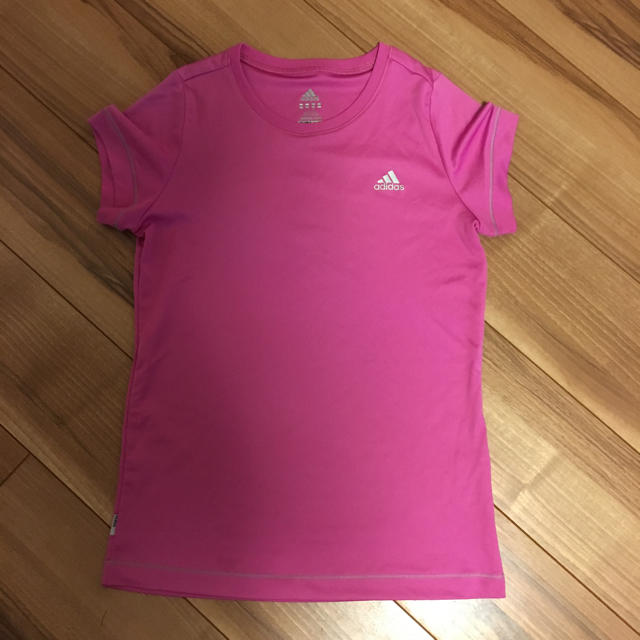 adidas(アディダス)のadidas  Tシャツ レディースのトップス(Tシャツ(半袖/袖なし))の商品写真