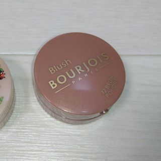 ブルジョワ(bourjois)のブルジョワ チーク   値下げしました☆(チーク)