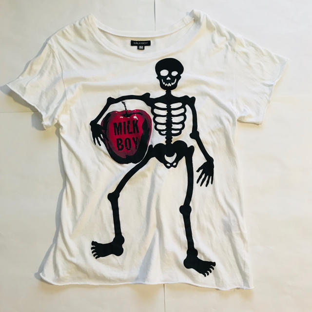 MILKBOY(ミルクボーイ)のMILKBOY SAD APPLE TEE メンズのトップス(Tシャツ/カットソー(半袖/袖なし))の商品写真