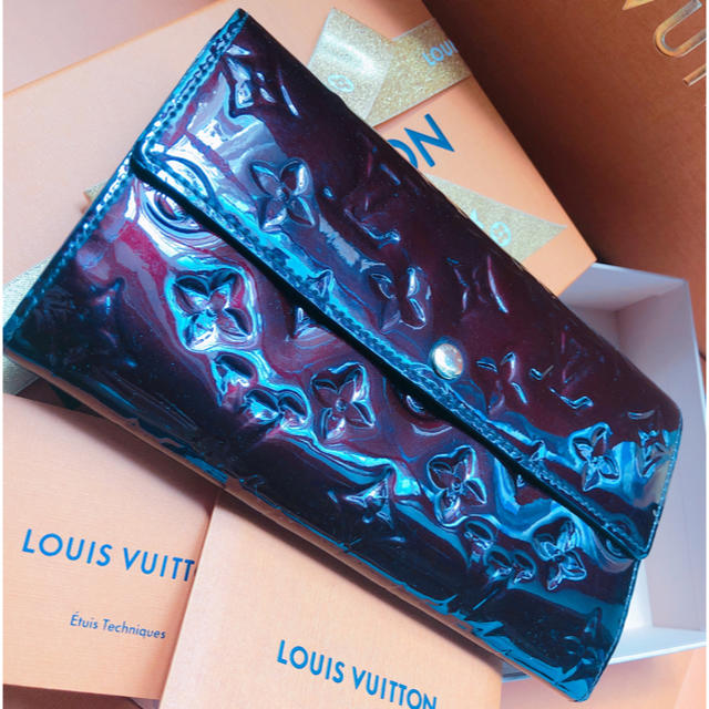 LOUIS VUITTON - ルイヴィトン モノグラム ヴェルニ サラ M93524 アマラント 長財布 紫の通販 by ぷーちゃん0513