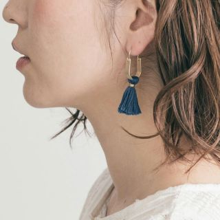 スメリー(SMELLY)のSMELLY フリンジブラサガリピアス(ピアス)