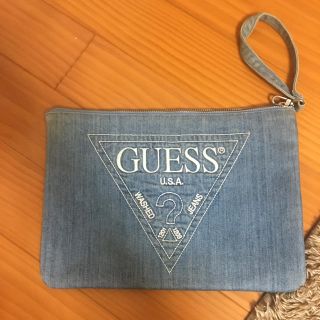 ゲス(GUESS)のGUESS クラッチバック(セカンドバッグ/クラッチバッグ)